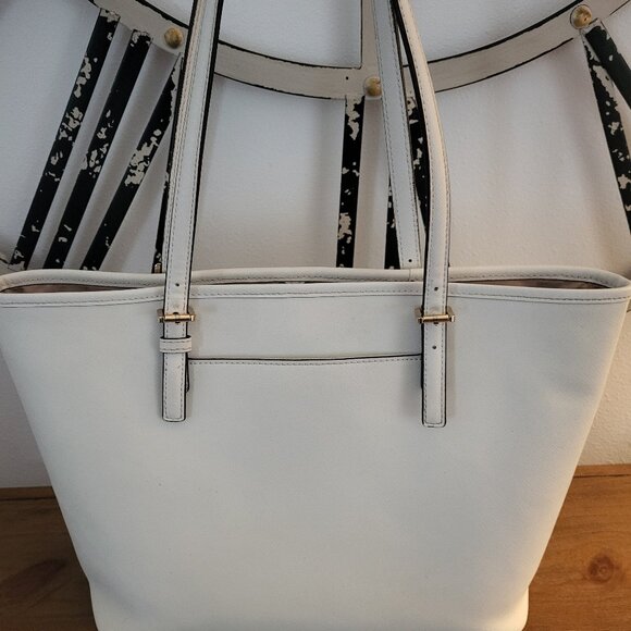 Michael Kors Jet Set White Tote and Wallet Set - Picture 3 of 11